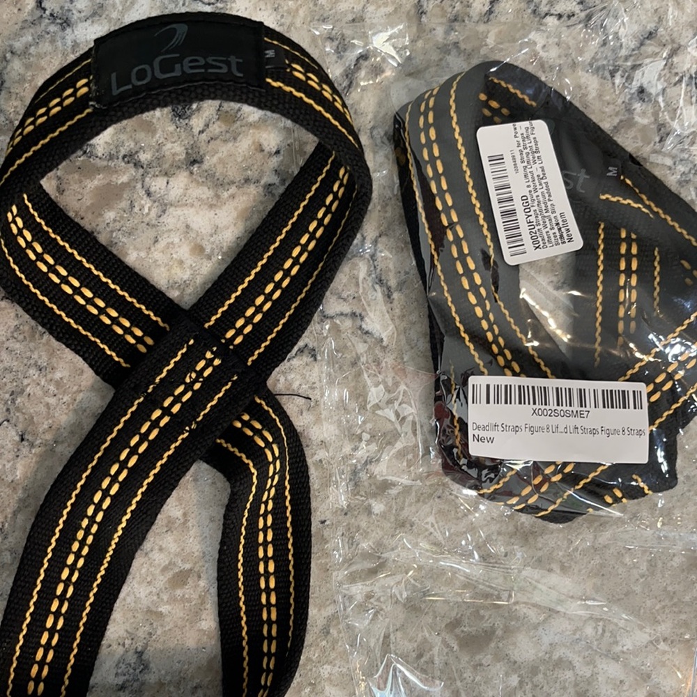 Deadlifting straps. Figure 8 style.